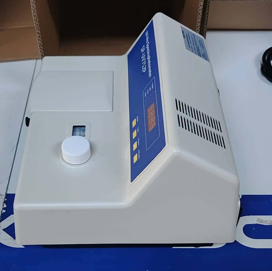 Single Beam UV-Visible Spectrophotometer thumbnail 1
