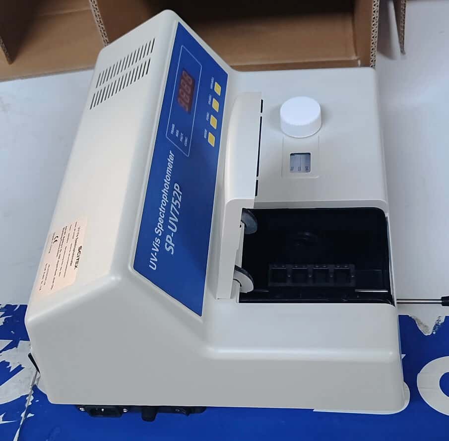 Single Beam UV-Visible Spectrophotometer thumbnail 4