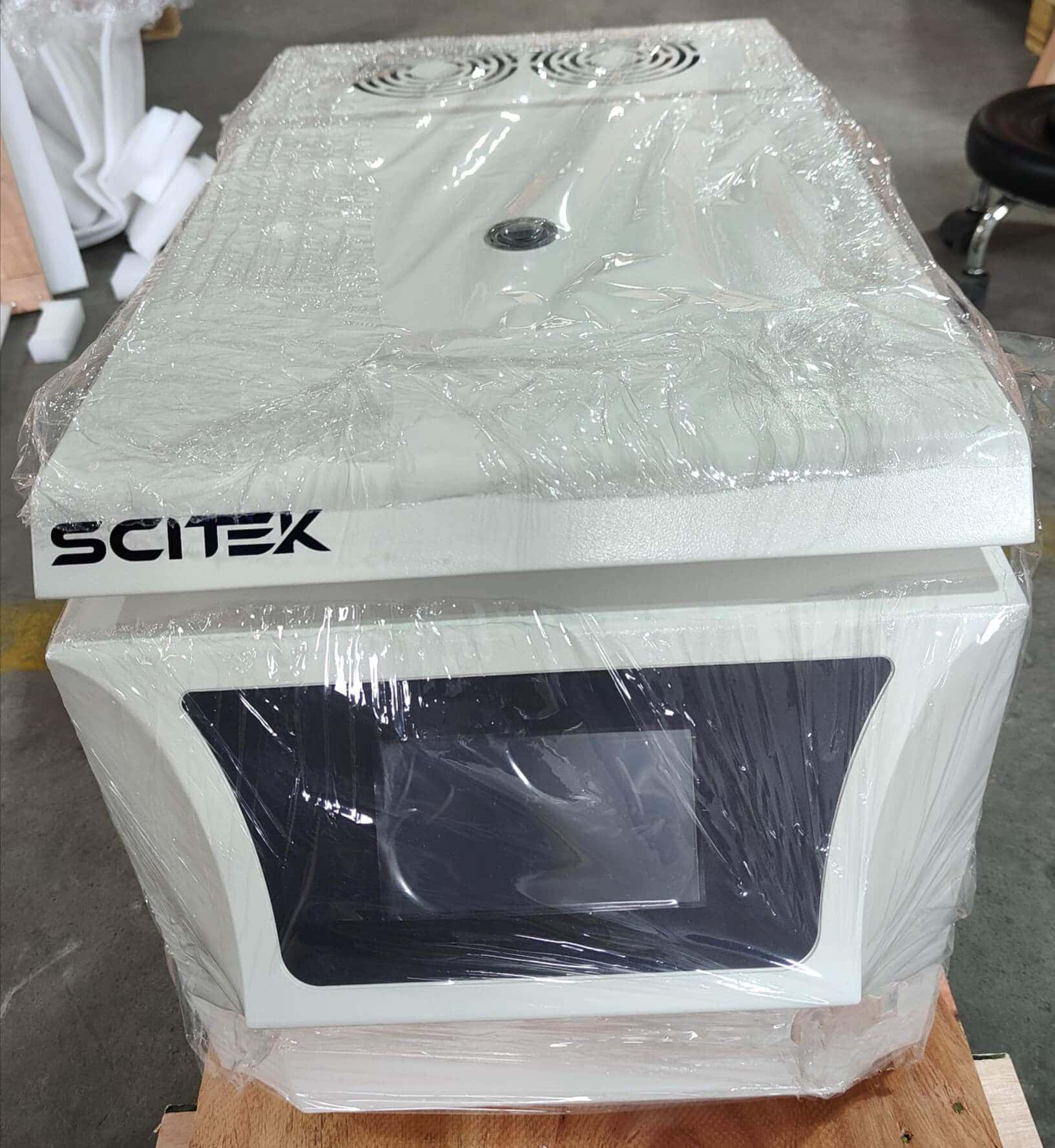 Benchtop High Speed Refrigerated Centrifuge CFG-T16HR thumbnail 1