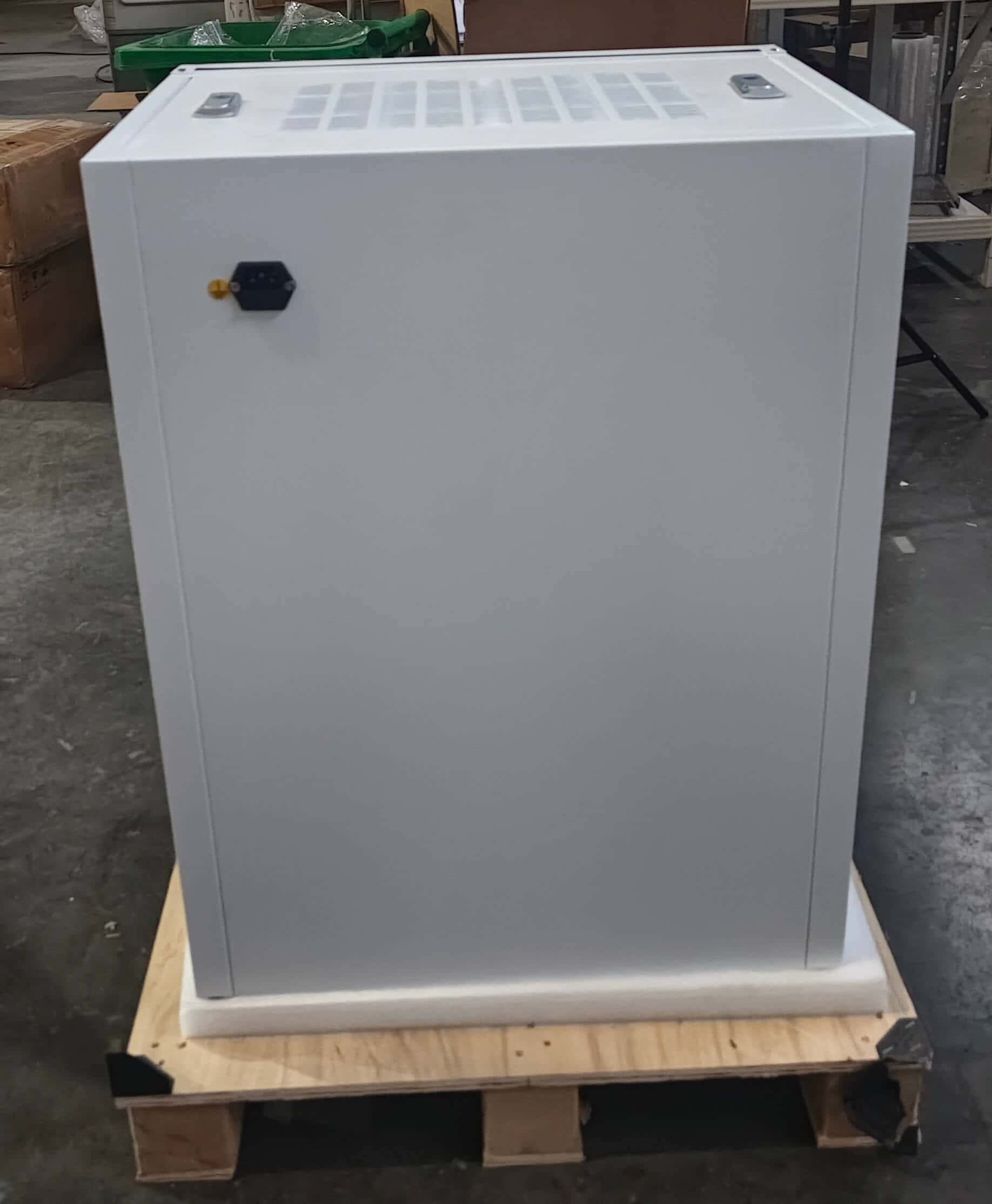 Mini Laminar Flow Cabinet thumbnail 2