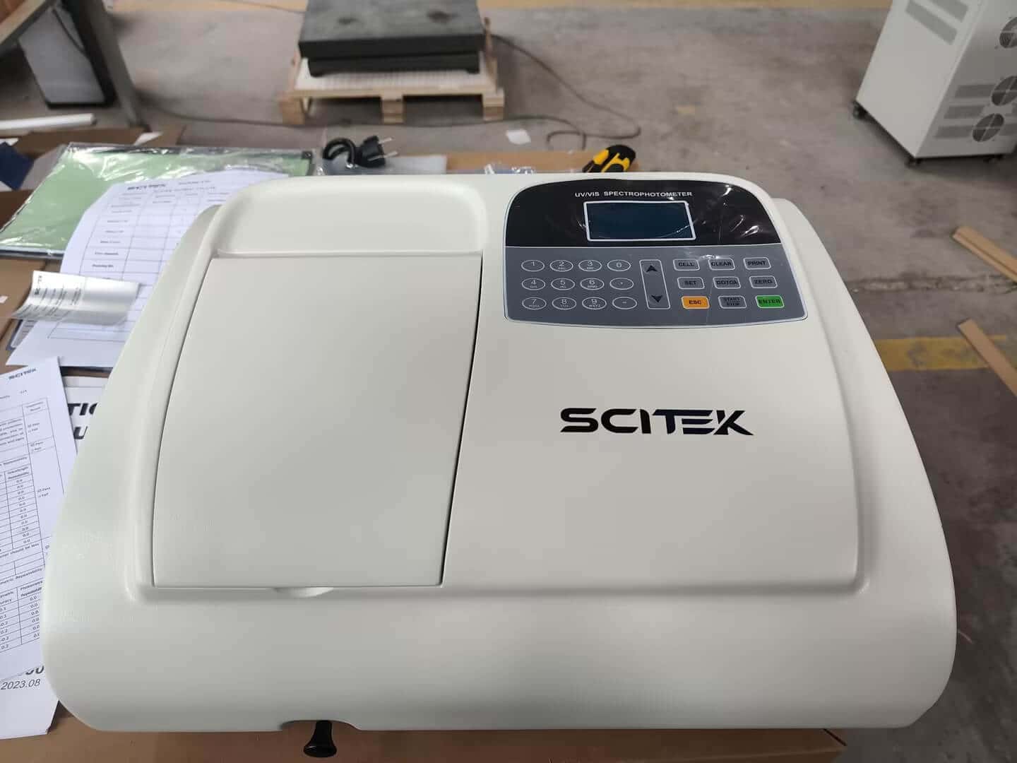 UV Visible Spectrophotometer, 190-1100nm thumbnail 5